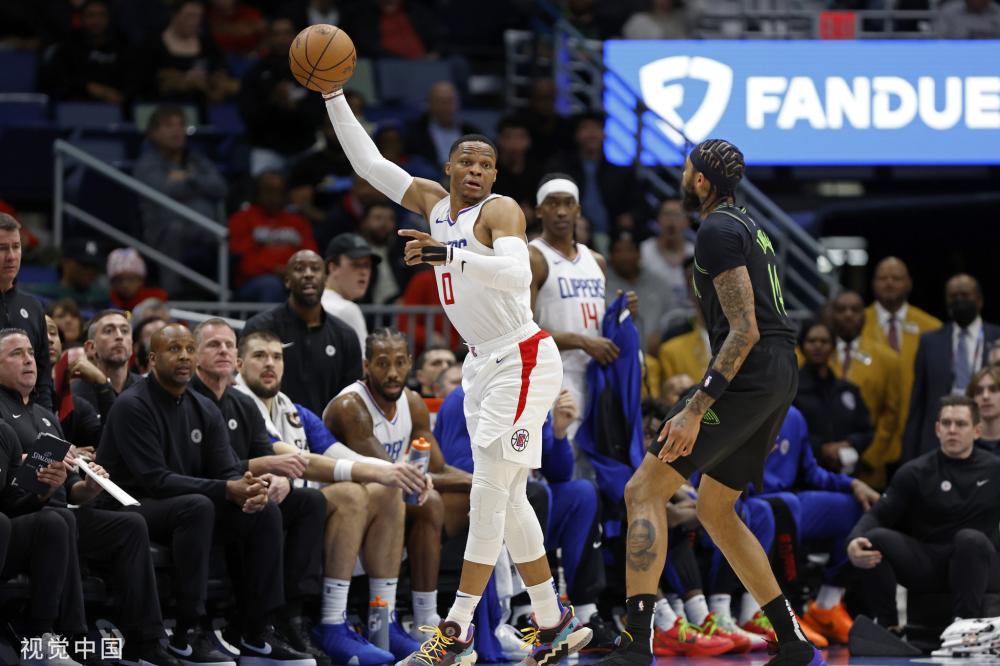 球显得更加 球显得更加